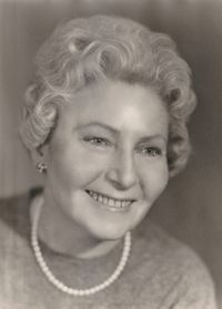 Gerda Arends (1913-2001)